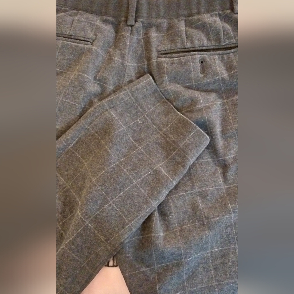 Uniqlo Slacks - Picture 4 of 4